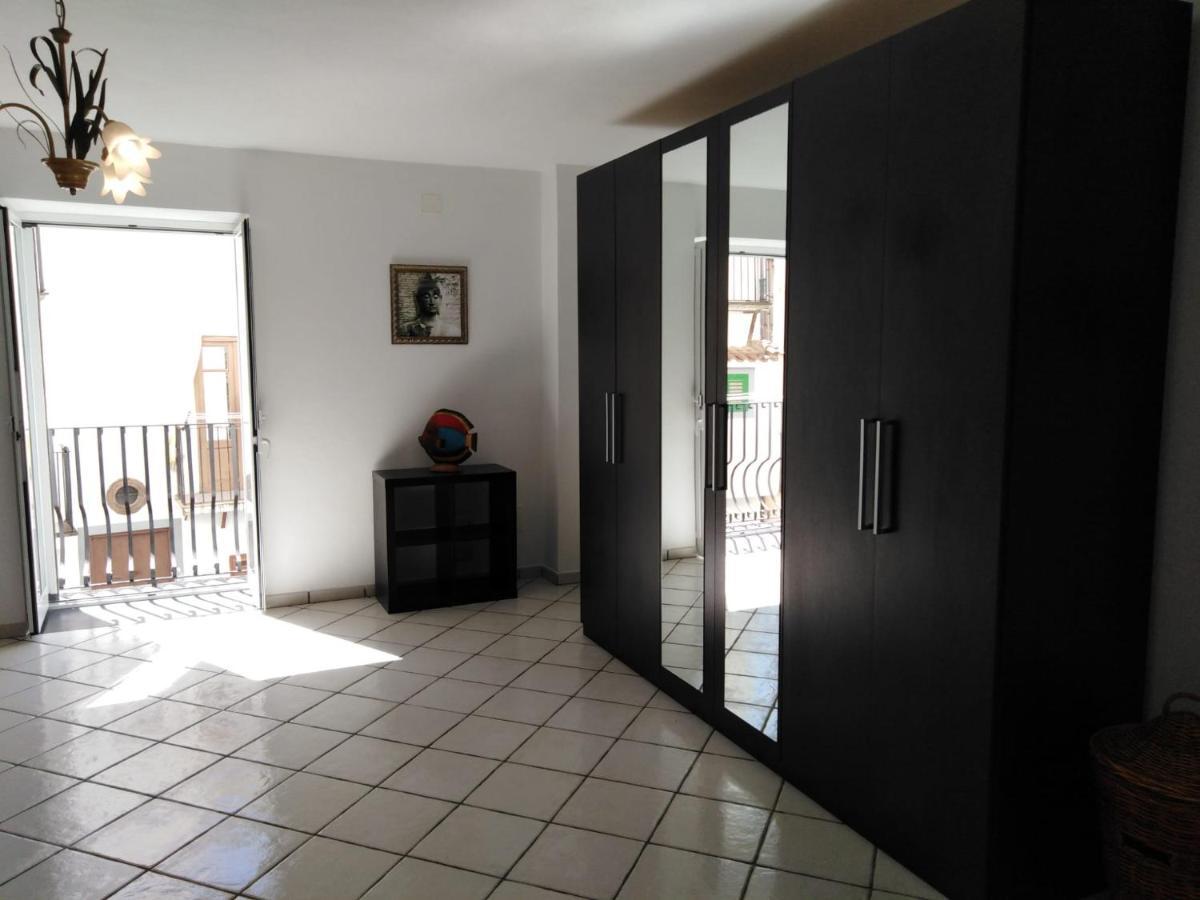 Appartamento Asia Apartment *